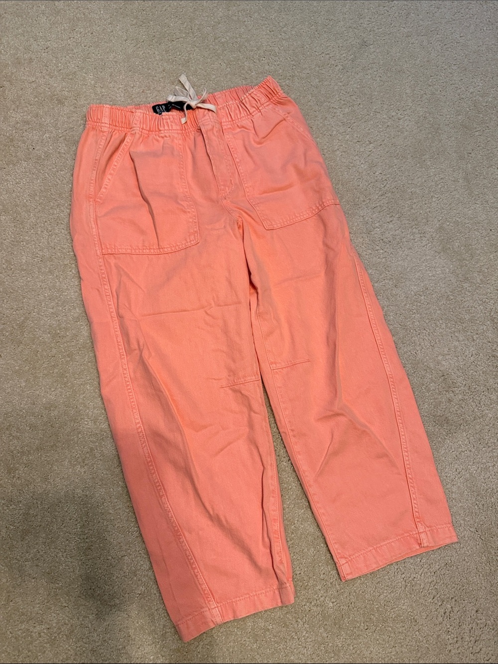 GAP Mid Rise SuperSoft Pull-On Barrel Jeans Medium